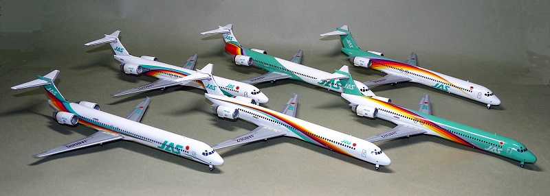 JAS日本エアシステム Boeing 777－200レインボウ・ジェット, McDonnell