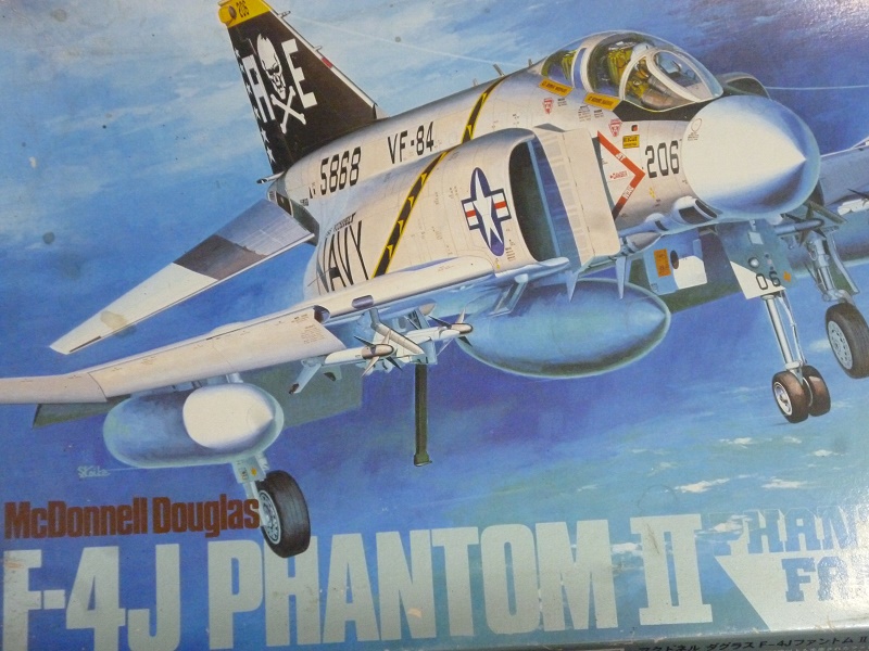 5F1-27[コーギー F-4J マクドネル ファントム VX-4 ブラックバニー