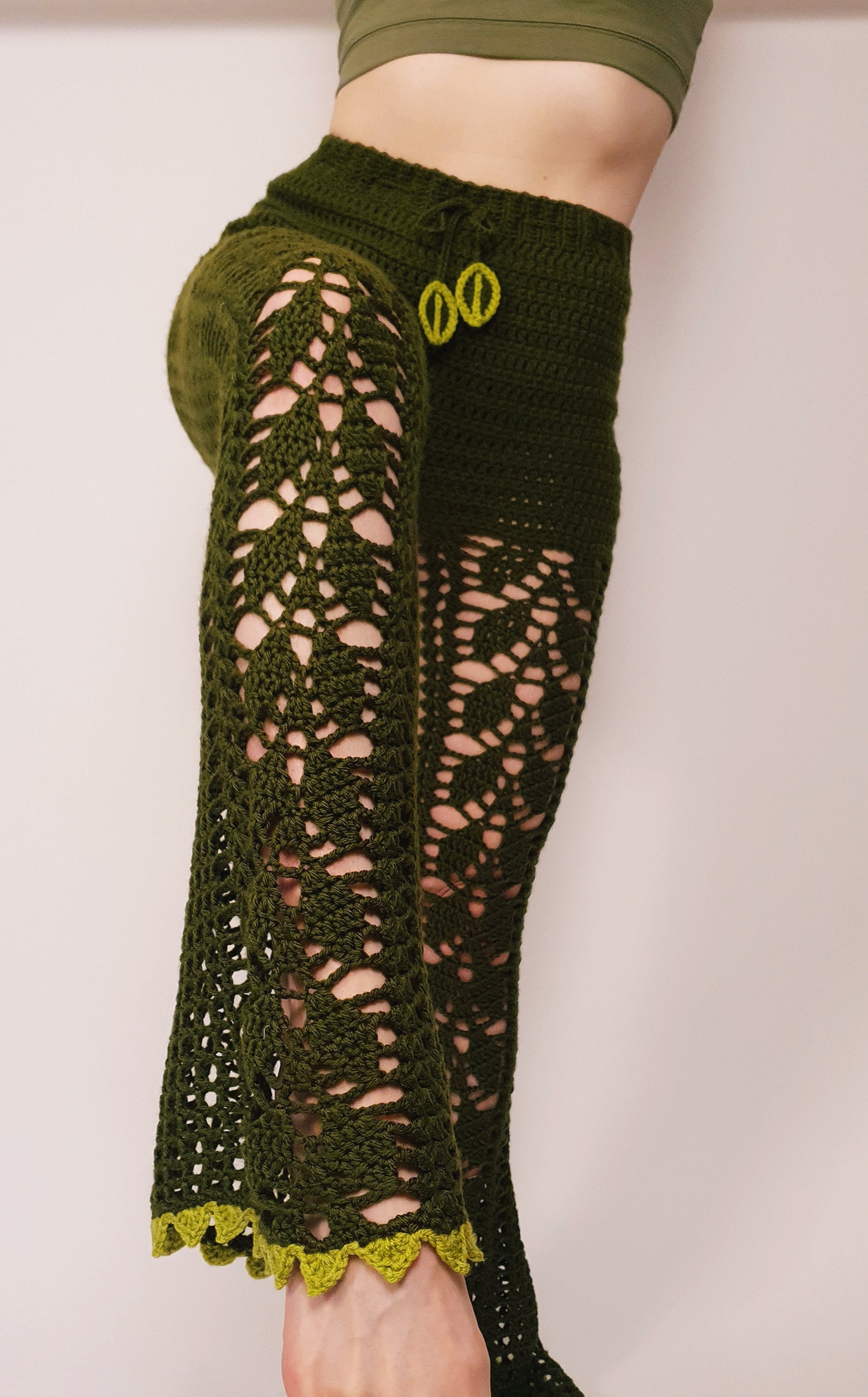 Crochet Pattern: The Trailing Leaf Pant