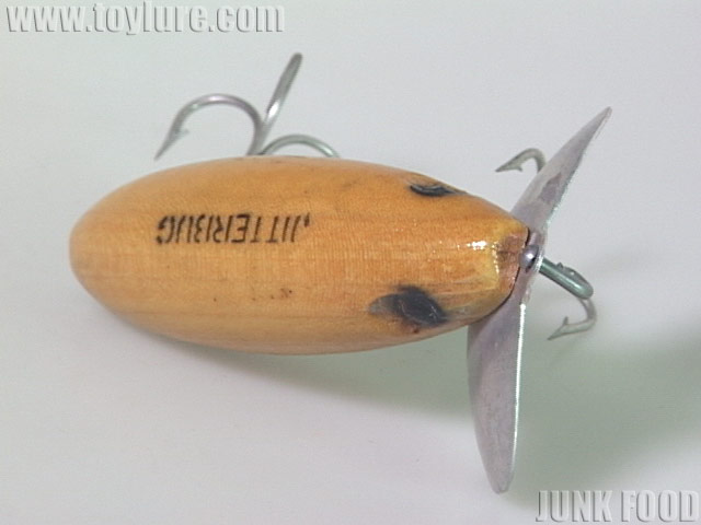 JUNK FOOD item: T-11907 Wood Jitterbug 5/8oz. ジッターバグ ウッド