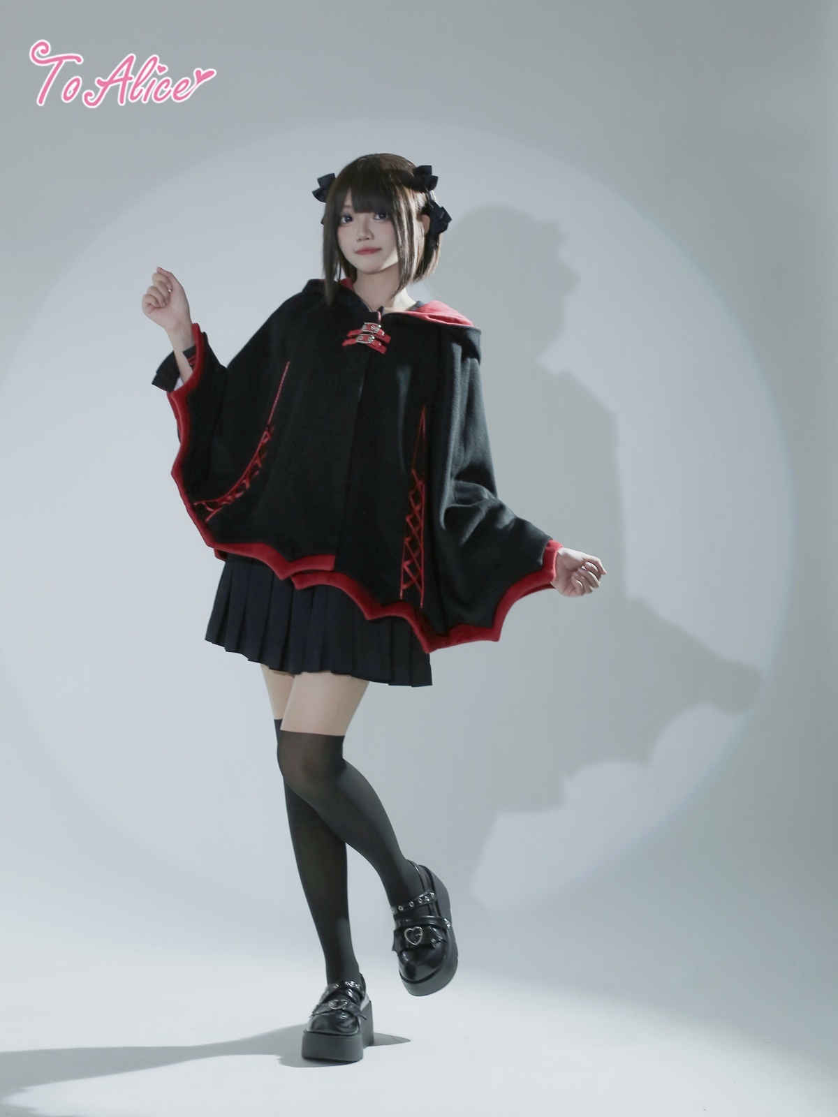 BlackShamrock】F18小悪魔羽付きケープコート 【特価:4800円コーナー