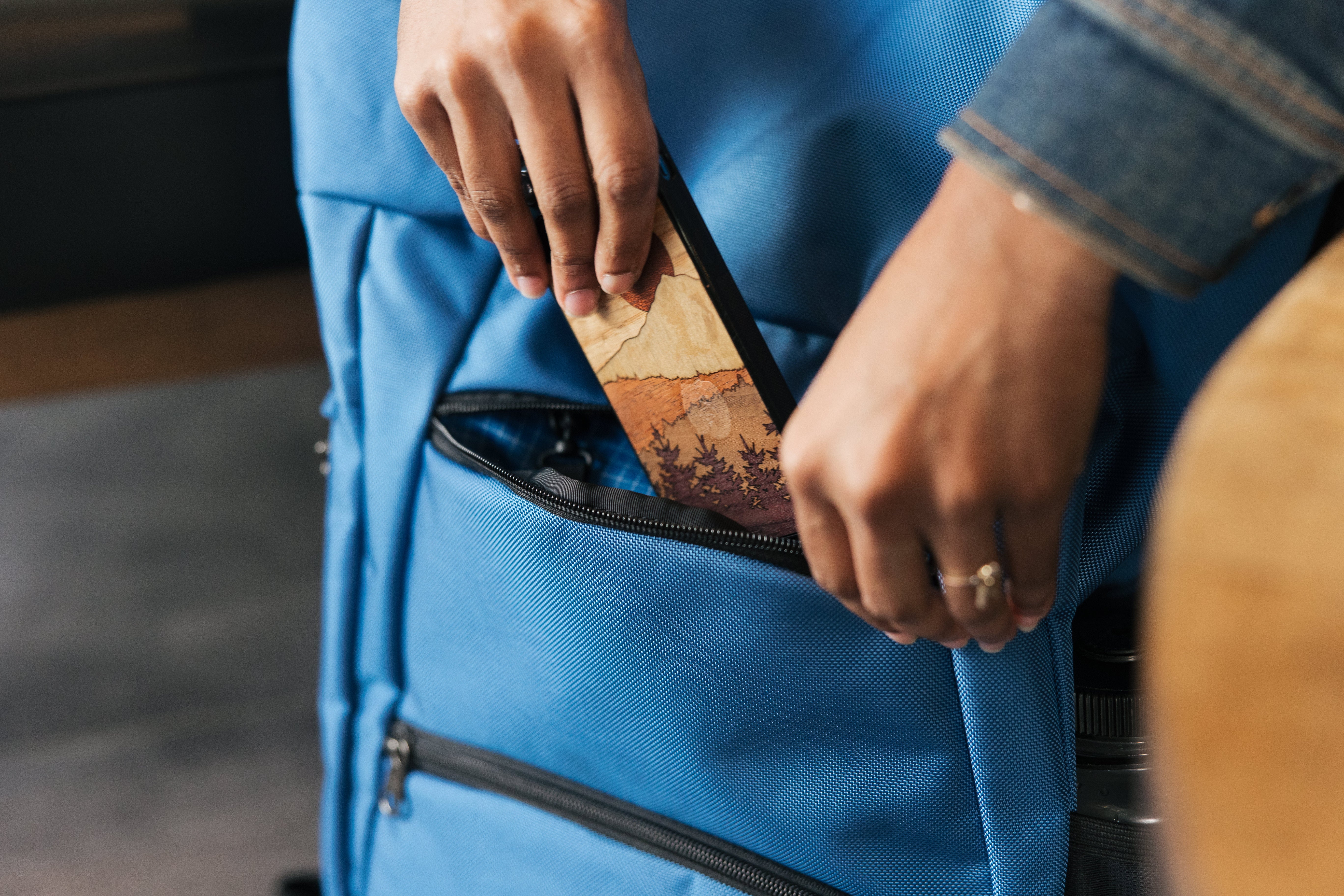 TOM BIHN Addax 26, Roll-Top Backpack, 26L, 12.8