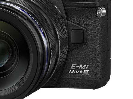 OM-D E-M1 markIIIにマイクロフォーサーズ3年分の進化があるのか