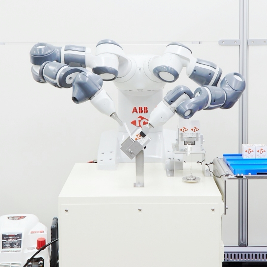 川崎重工業製人協働ロボット｜協働ロボットレンタルサービス｜株式会社