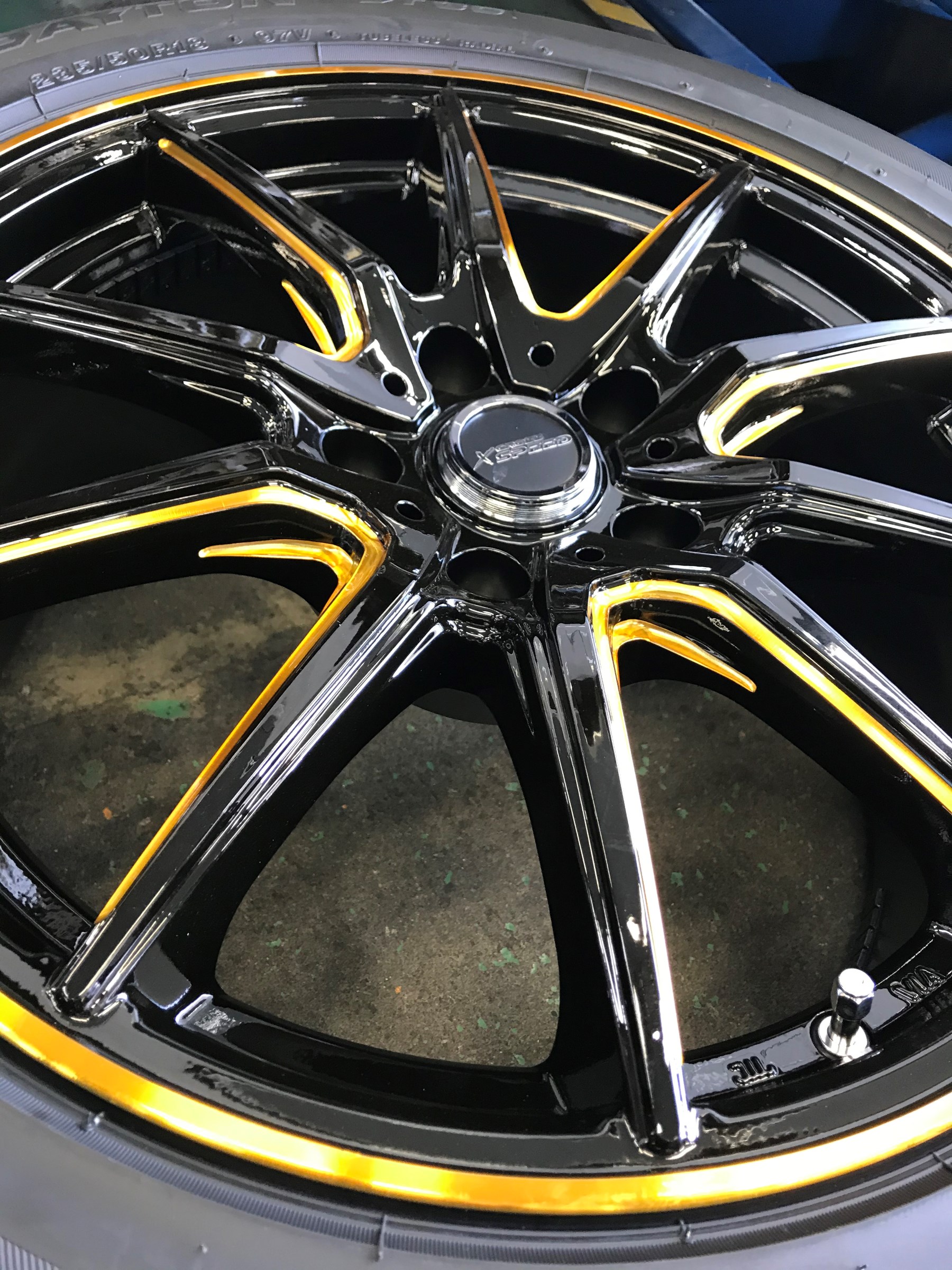 ヴェルファイア ゴールデンアイズ 30系 18インチ | 店舗おススメ情報