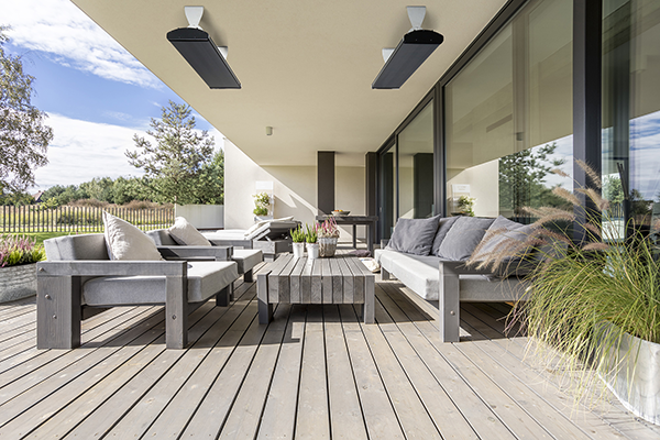 遠赤外線ヒーター ホットトップ | 壁付・天井取付型の省スペース屋外用