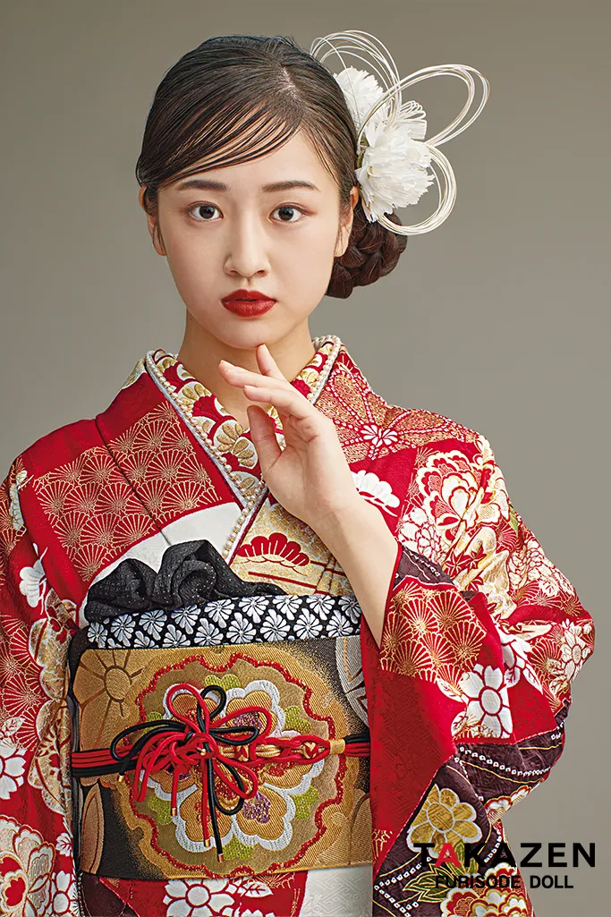 最高級古典柄振袖 滝泰/最高級金彩刺繍絞り友禅 赤/金 貝桶柄/牡丹柄