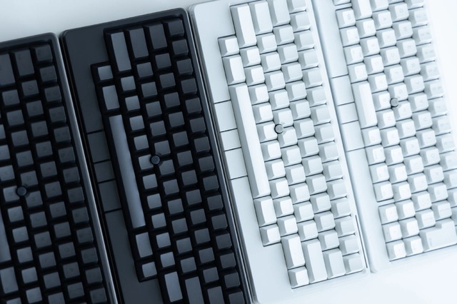 HHKB Studio(墨・雪)と無刻印キートップが特別価格で期間限定セット