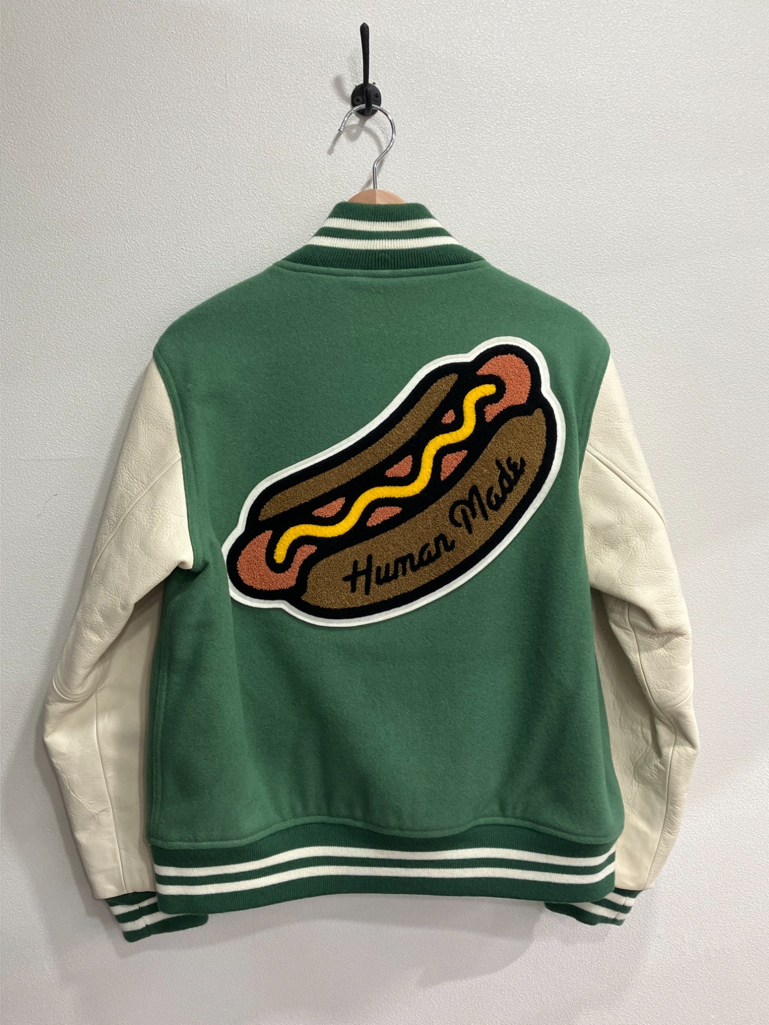 HUMAN MADE / ヒューマンメイド】より「VARSITY JACKET」のご紹介です