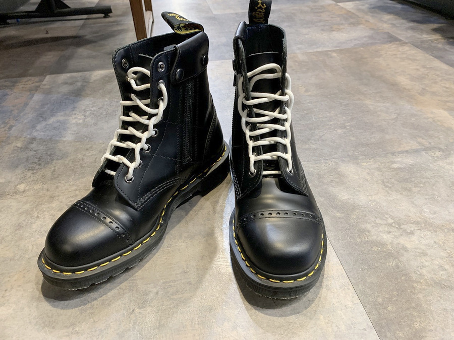 Dr.Martens×Needles/ドクターマーチン×ニードルズ】よりコラボ8ホール