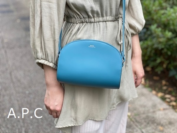 A.P.C/アーペーセー】よりSac Demi-Lune Miniが入荷致しました