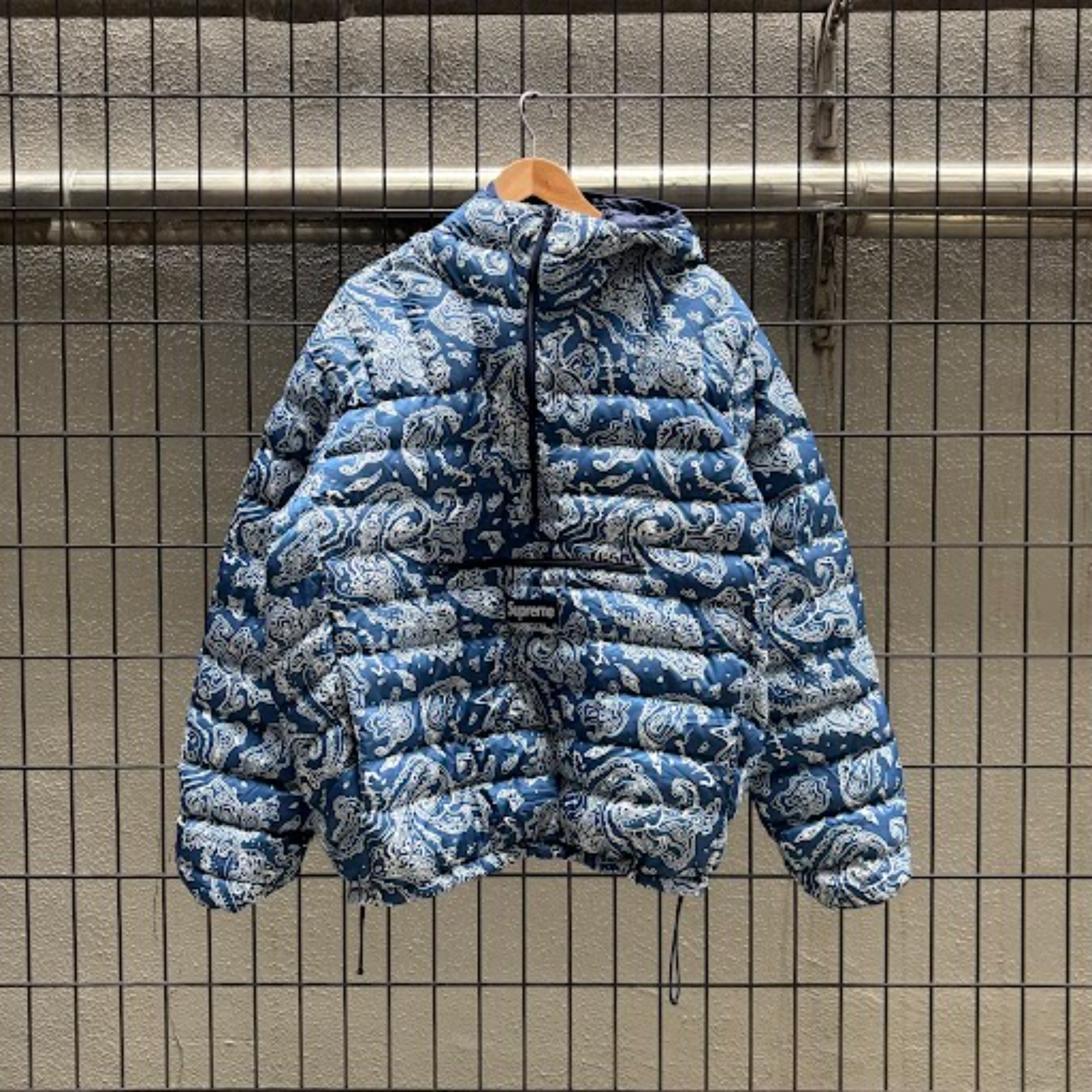 SUPREME/シュプリーム】より【Micro Down Half Zip Hooded Pullover