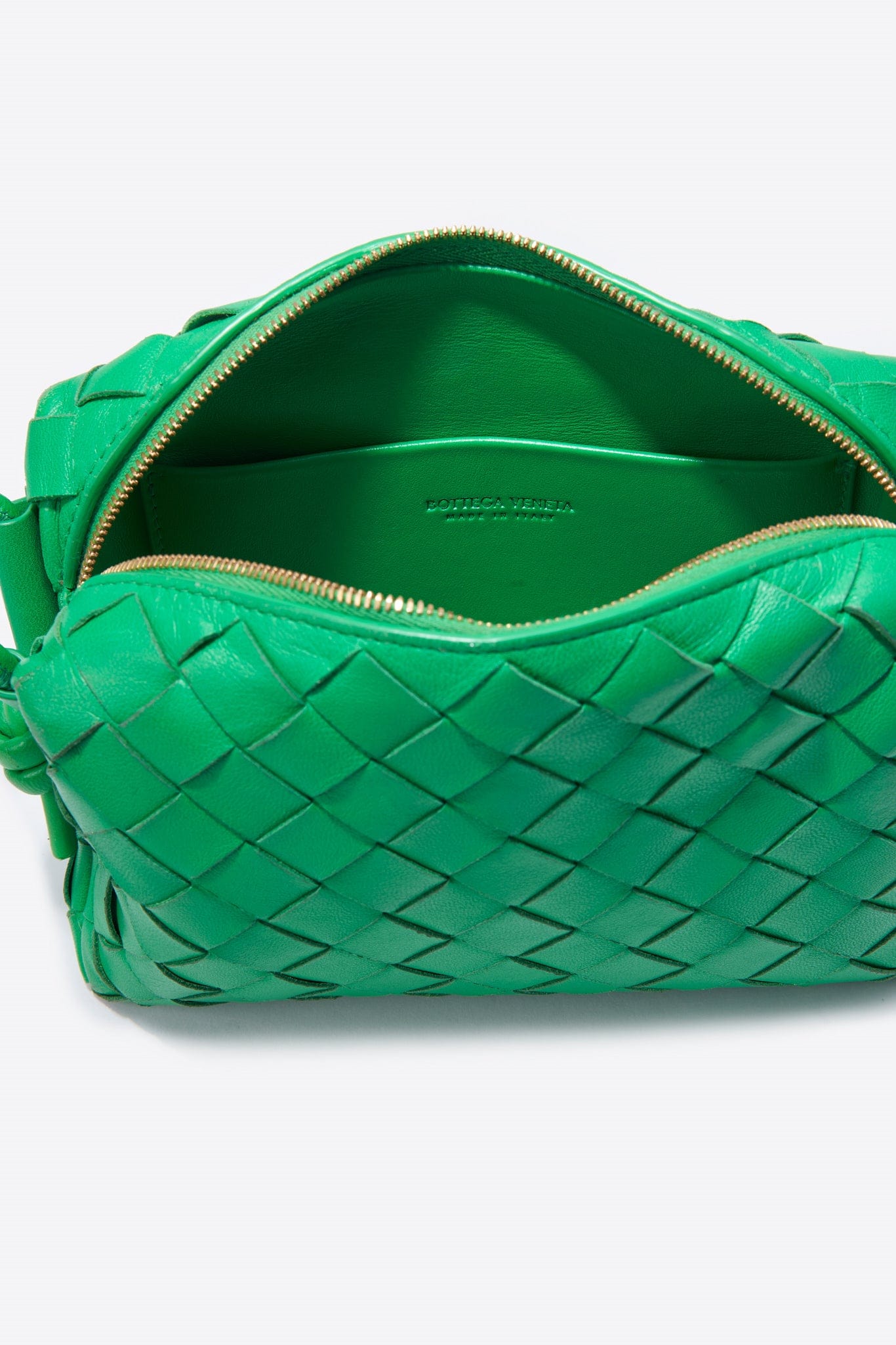 Bottega Veneta Green Loop Intrecciato Leather Crossbody Bag – The
