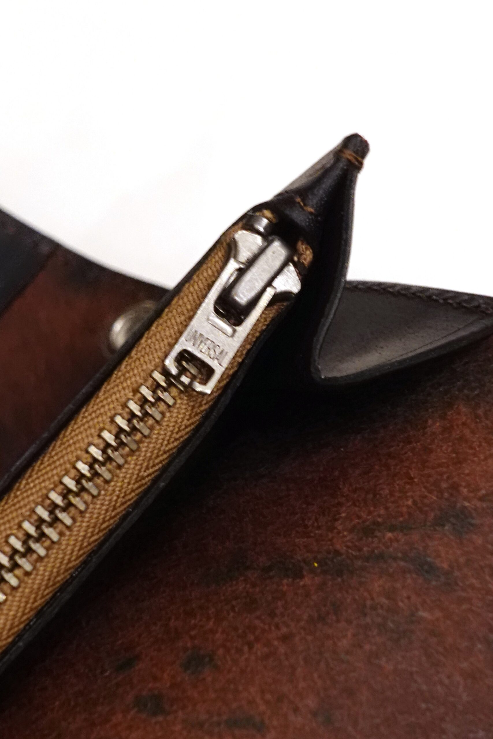 Vintage Works(ヴィンテージ ワークス) CHROMEXCEL TRACKER'S WALLET