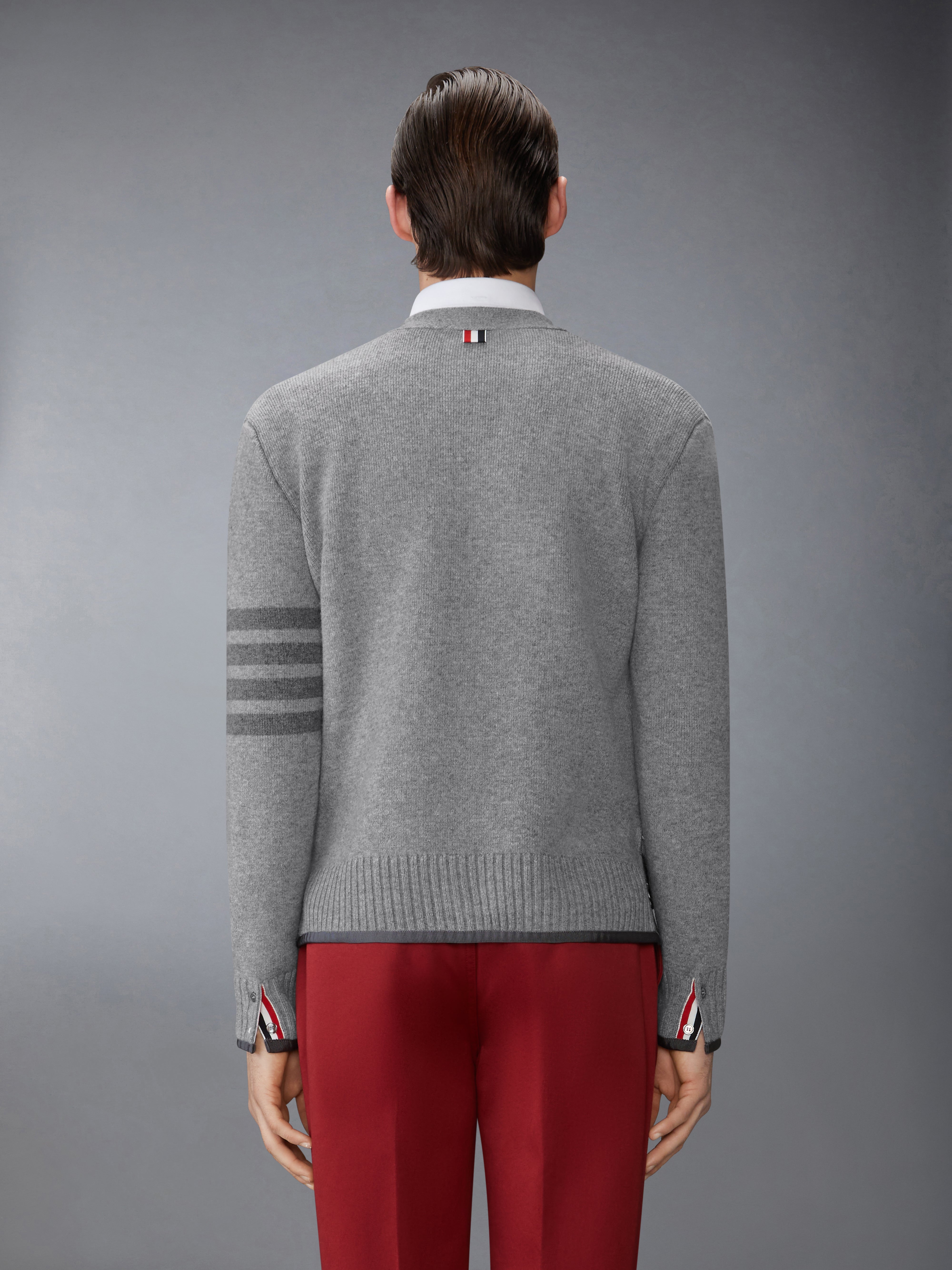 ミラノ ステッチ メリノウール 4-BAR Vネック カーディガン | Thom Browne