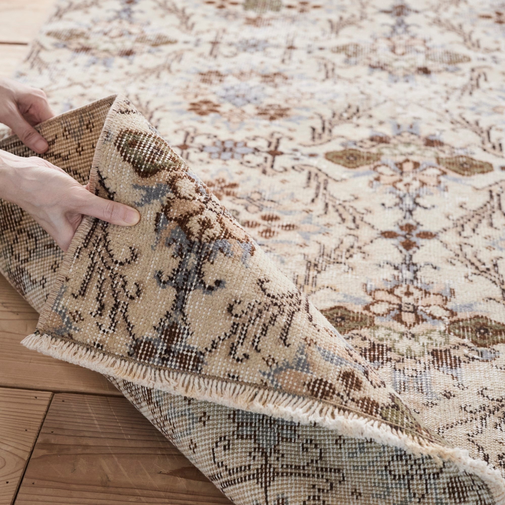 カイセリとイスパルタ、ふたつのヴィンテージラグの違いと魅力 – tiflo