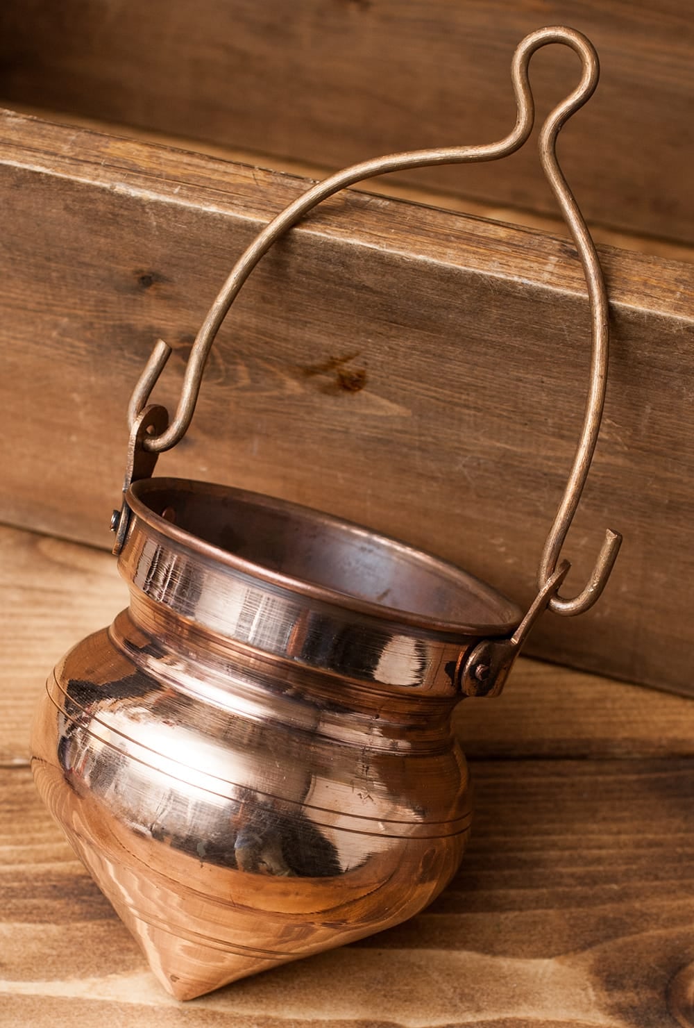 シロダーラ[高さ：26m x 横幅：10.5cm 容量：約550ml] の通販