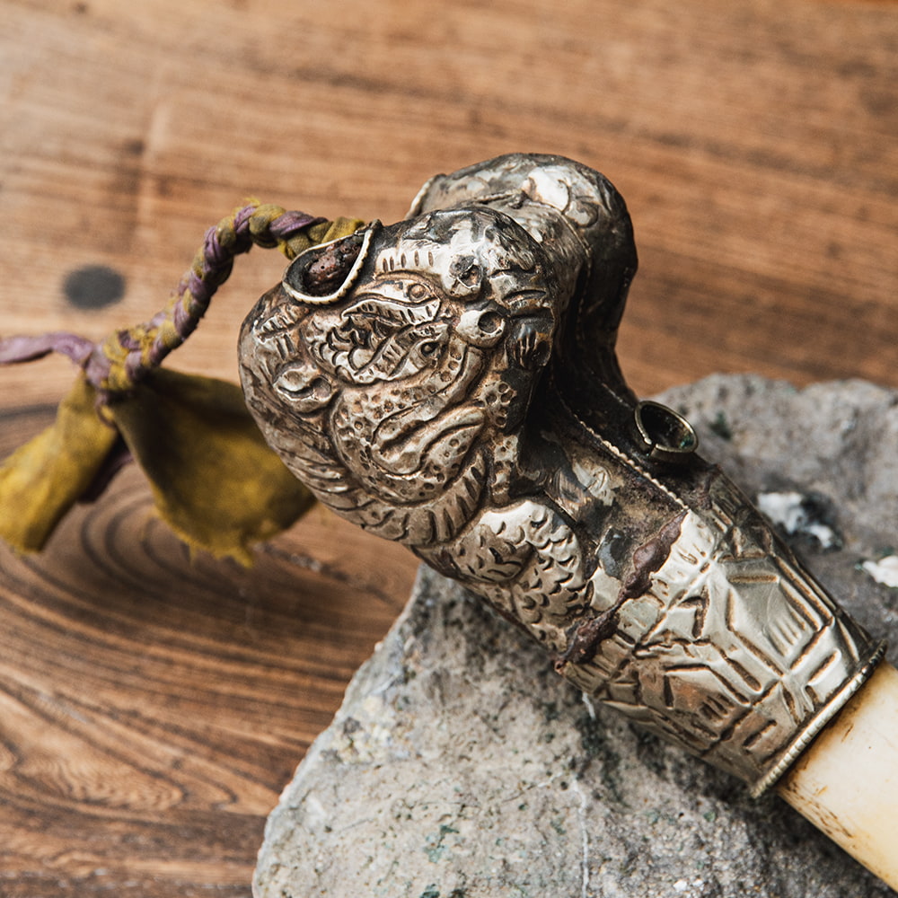 送料無料 笛 ラッパ トランペット 密教 大腿骨の笛 kangling カンリン