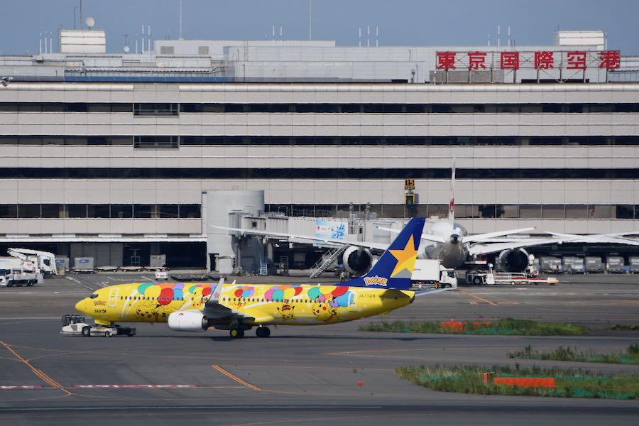 随所に“隠れピカチュウ” スカイマーク「ピカチュウジェットBC」フォト