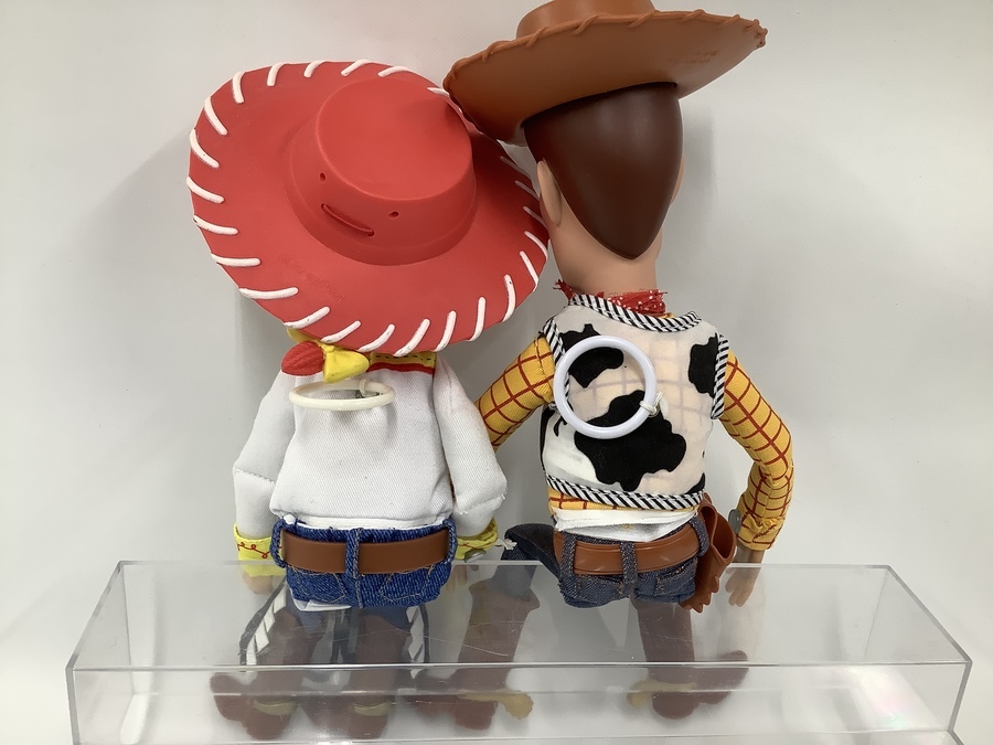 ≪トイ・ストーリー≫トーキングフィギュア!ウッディ＆ジェシー入荷