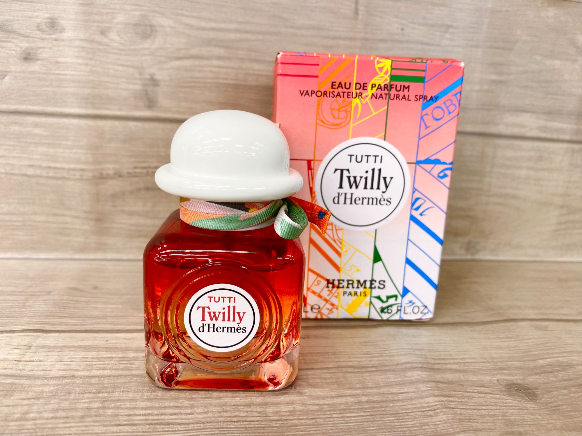 HERMESツイリー ドゥエルメス ツイリー ドゥ エルメス オー ポワヴレ