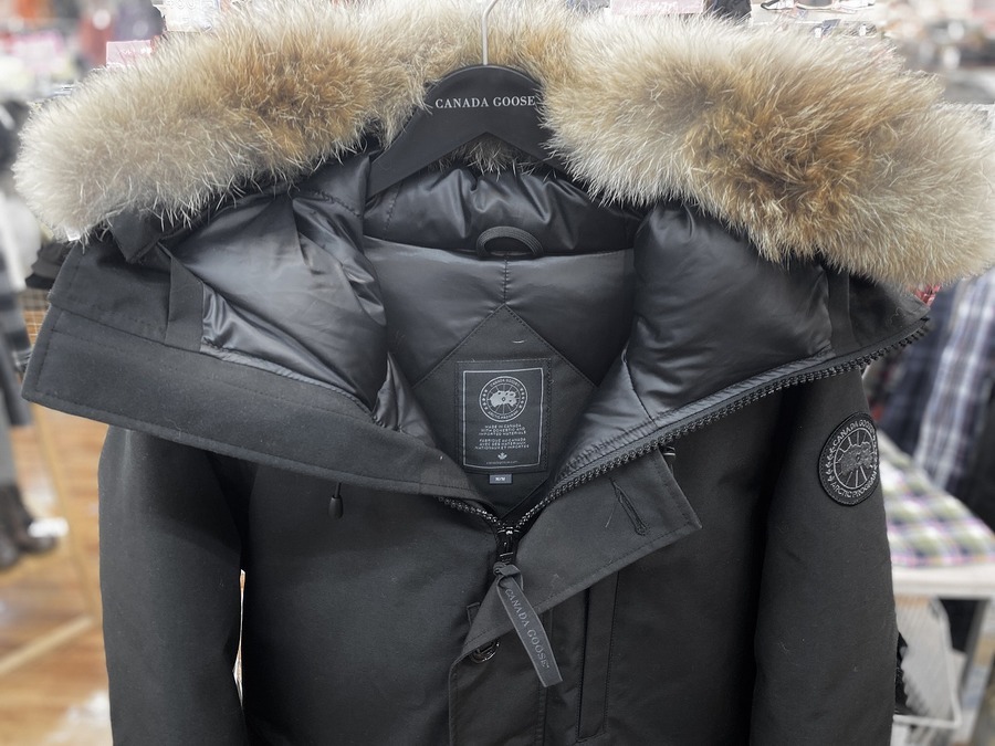 スマホで購入】CANADA GOOSE(カナダグース)のChateau Parka Black