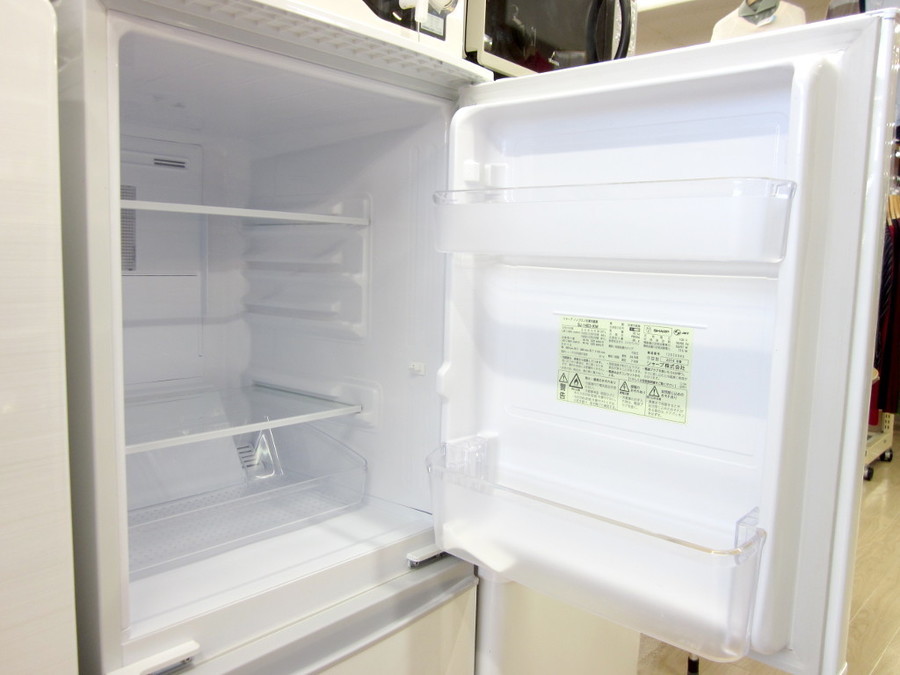 SHARP(シャープ)137L 2ドア冷蔵庫 2016年製「SJ-14E3-KW」｜2020年02月