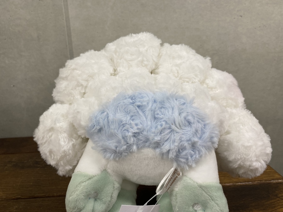 ポケモンセンターオリジナル アローラロコン ふわふわぬいぐるみが買取