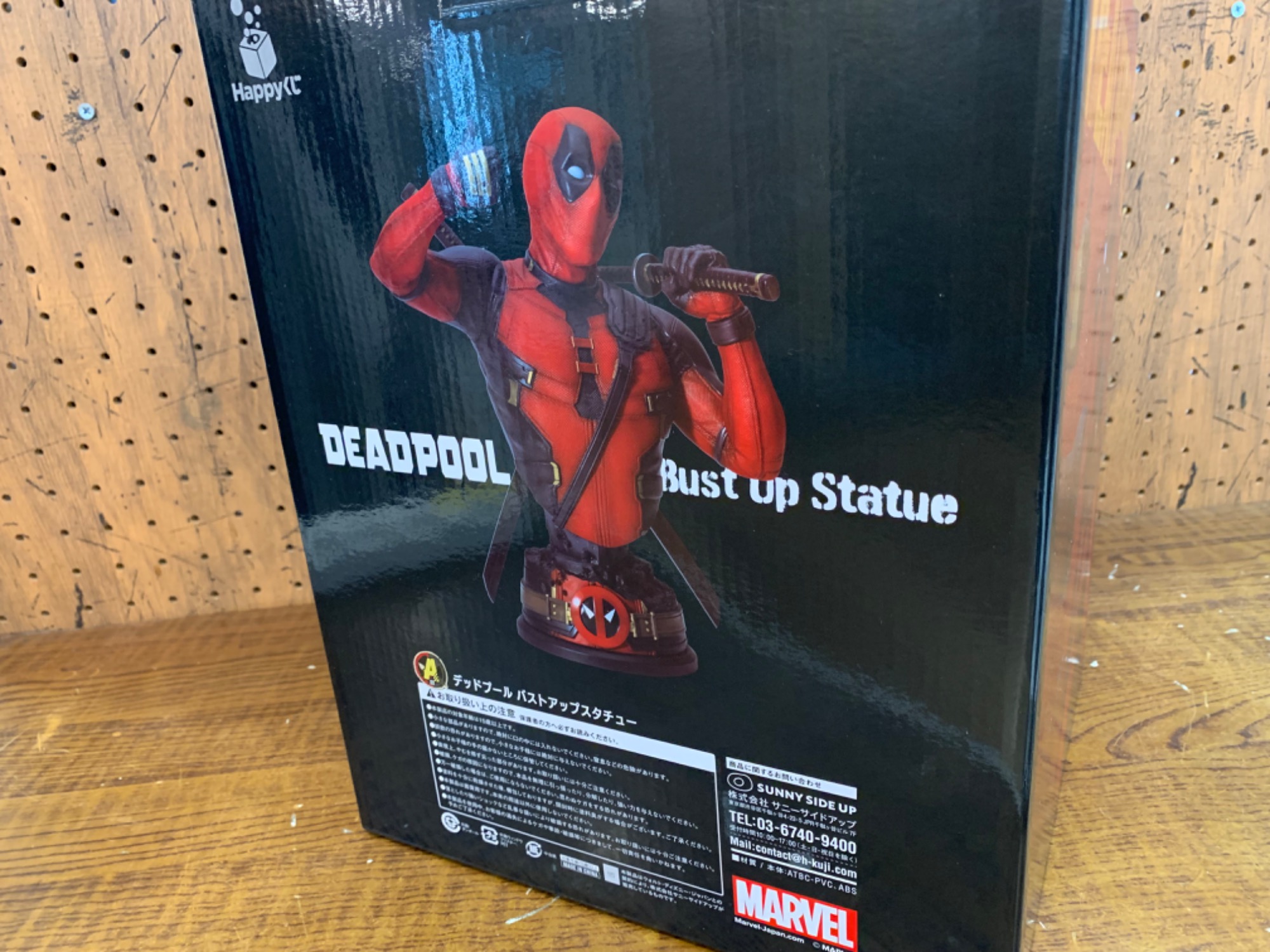 MARVER『デッドプール バストアップスタチュー』を買取入荷致しました