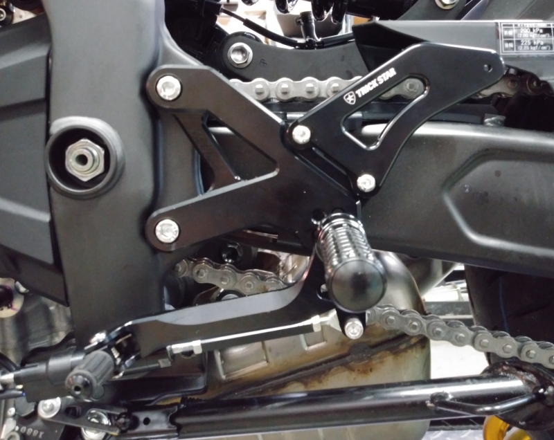 トリックスター / Ninja ZX-25R(21-25)/RR/SE (26)バックステップ