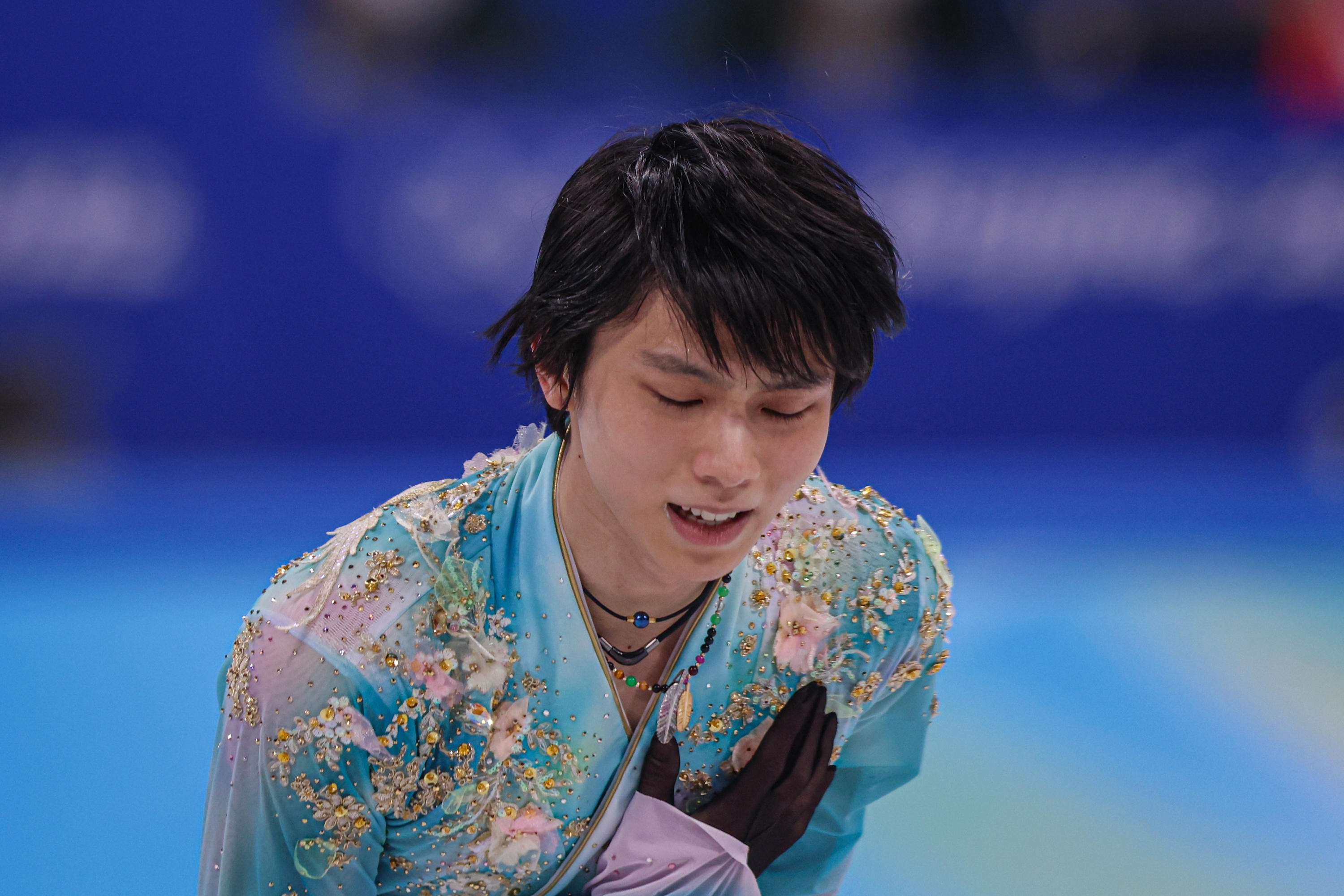 羽生結弦 3連覇ならず 涙こらえ「全部出し切った。ありがとうを伝え