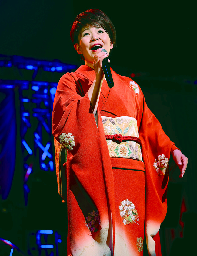 24f ☆y 島津亜矢リサイタル傑作選 DVD全7巻 24f ☆y 島津亜矢