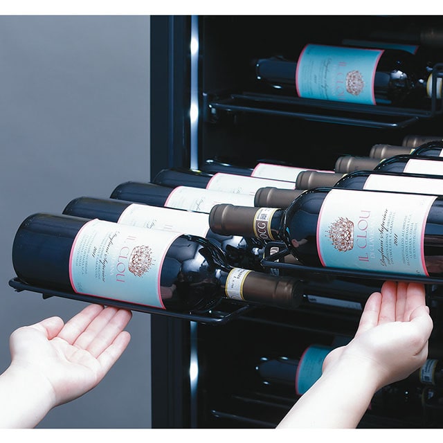 ワインボトルを魅せるワインセラー ファンヴィーノブリリアント 58本