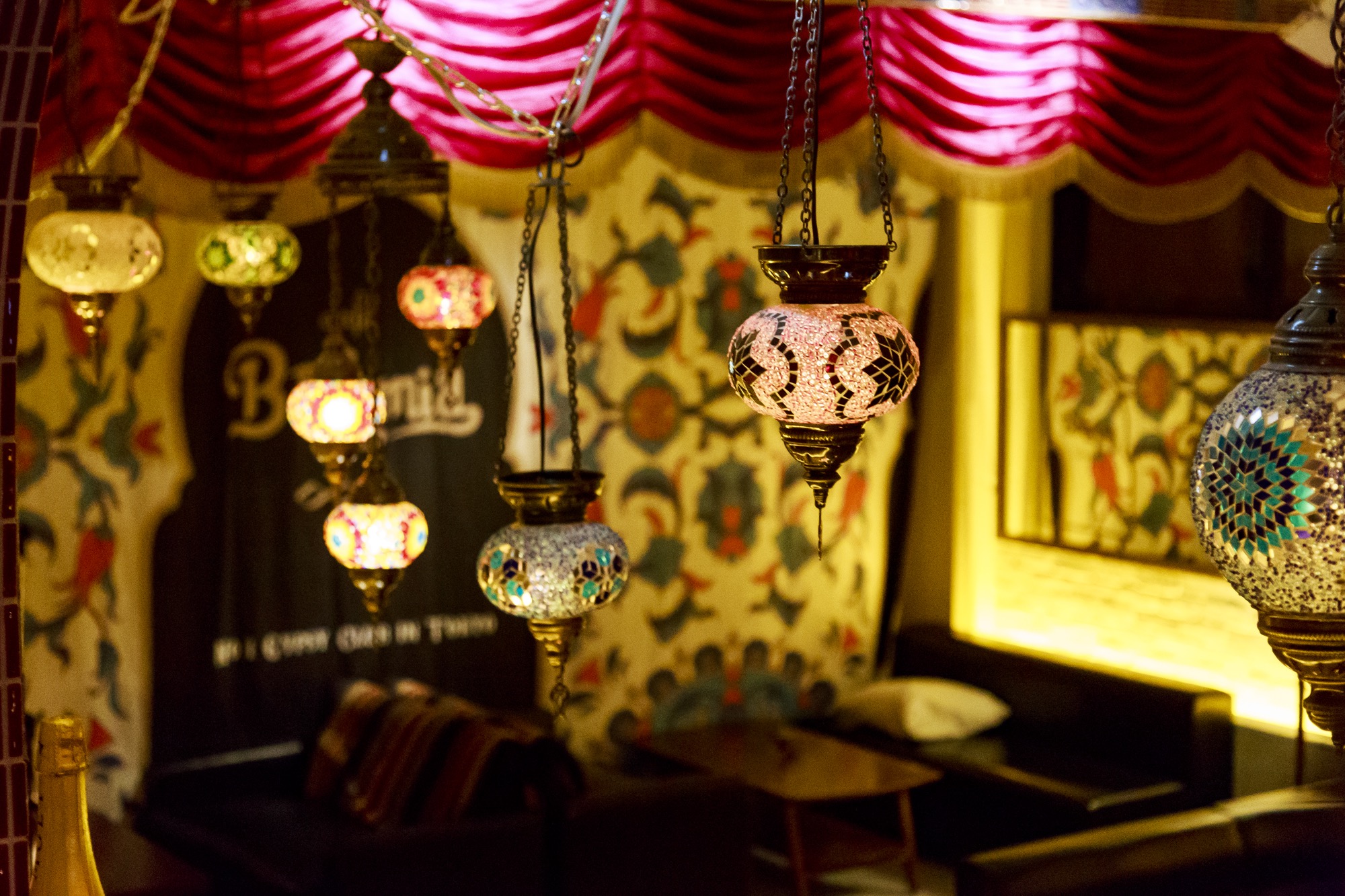 シーシャカフェ・レストラン - Cafe BOHEMIA ｜カフェボヘミア