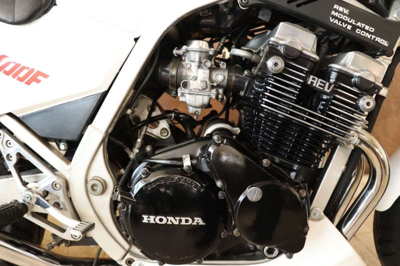 CBR400F 1型 2型シャスターホワイトカラーBEETテール付 ｜SOLD OUT｜旧