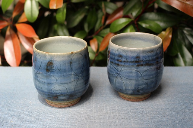 島根県松江市の袖師窯（尾野友彦）の花彫湯呑（大） うつわ家膳｜人気