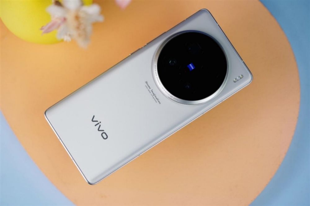 vivo X100 Ultra Review : Telephoto Exterminator, the Peak of the