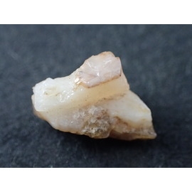 最高品質蛍光オパール 北海道然別湖西方産 ｜石の販売専門店【vec