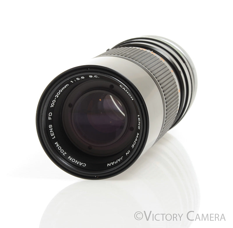 Canon FD 100-200mm f5.6 Manual Focus Telephoto Zoom Lens w/ Case [EXC]