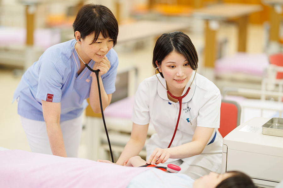 聖灯看護専門学校 |