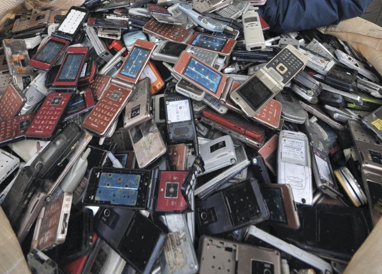 都市鉱山」からのレアメタル回収、30年度までに倍増へ…廃基板の輸入