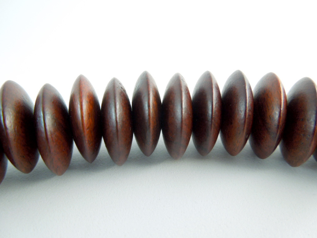 紫檀素挽中平天台共仕立白かがり凡天 お数珠の安田念珠店へ｜総本山