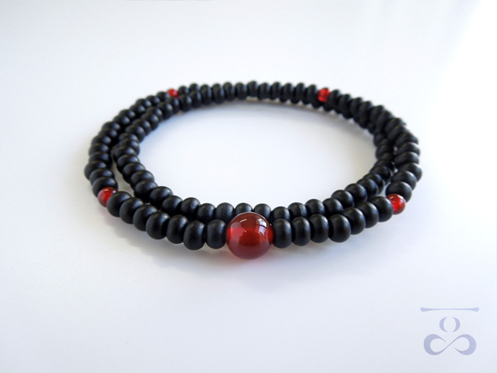 一品(ひとしな)】108ブレス「黒檀×瑪瑙」 お数珠の安田念珠店へ