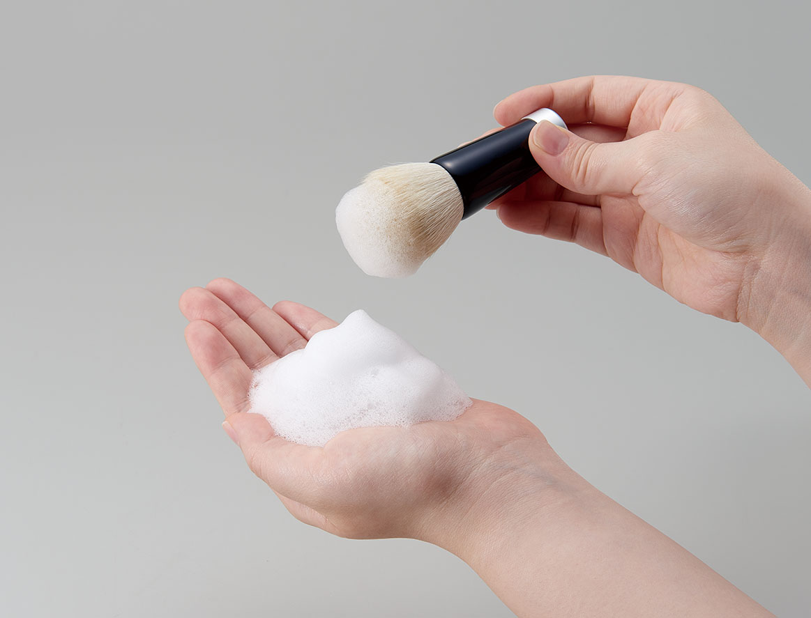 熊野筆 筆の心 洗顔＆シェービングブラシ| 株式会社ゼニス