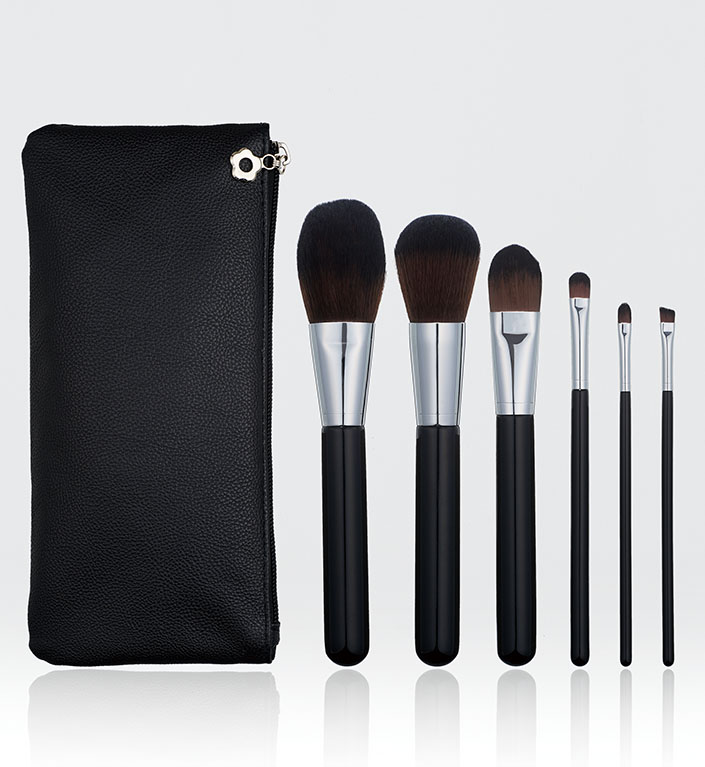 メイクブラシセット セリーナ| 株式会社ゼニス