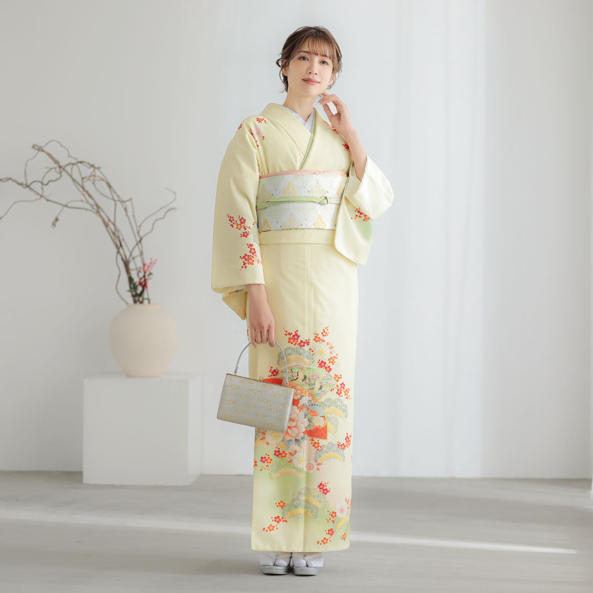 訪問着：H1016 薄黄色 扇面牡丹に鶴松桜(H1017)| 訪問着レンタル