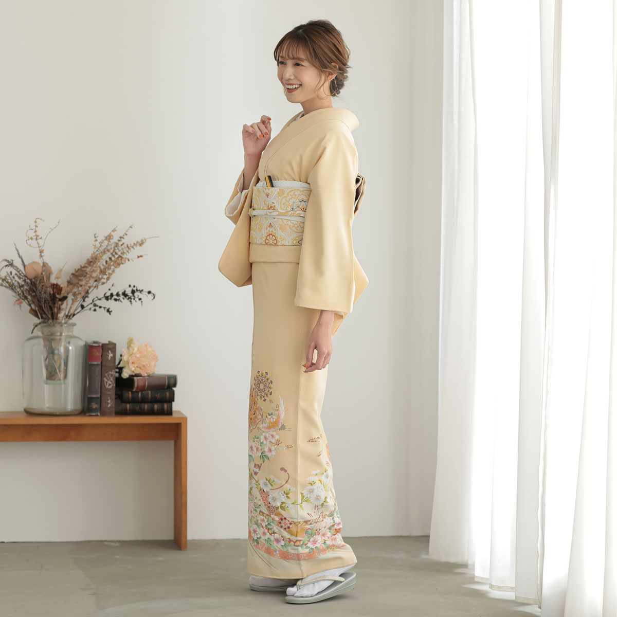 色留袖：E234 クリーム 華紋に鶴と蔓帯| 色留袖レンタル │ 京都着物