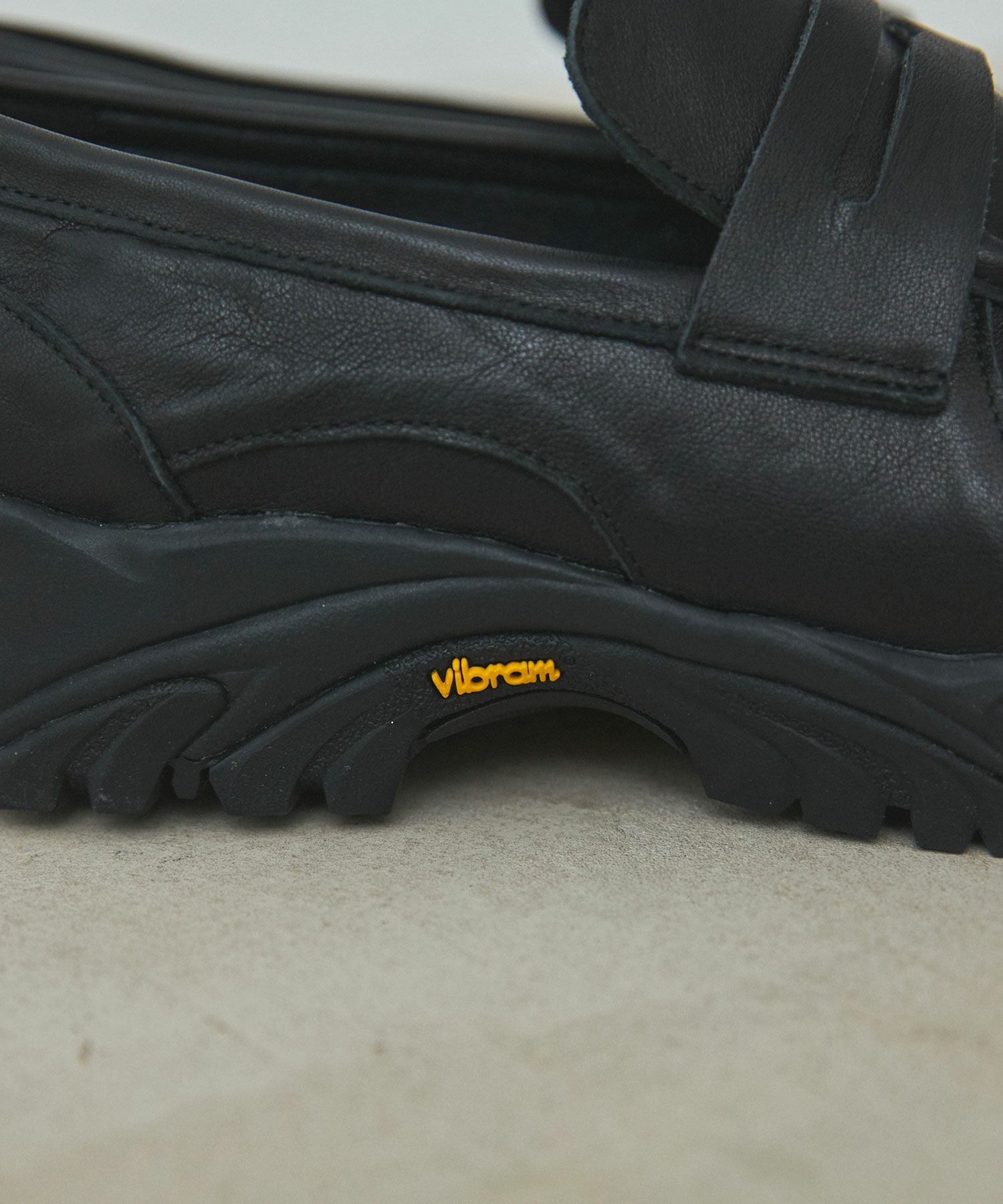 Vibram × OPENING ACT] ボリュームVIBRAMソールリアルレザースウェード