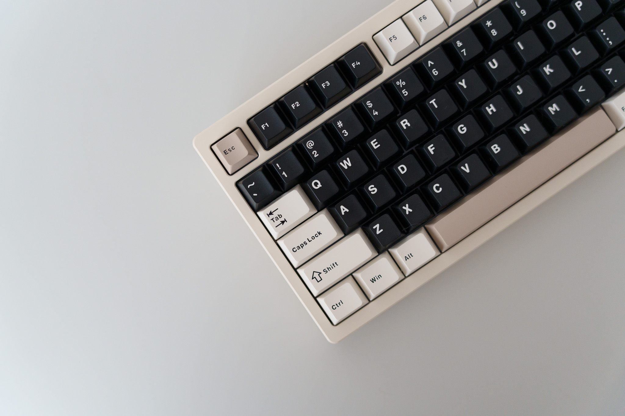 WOBKEY RAINY75 レビュー：雨音のような心地いい打鍵音、日本語配列