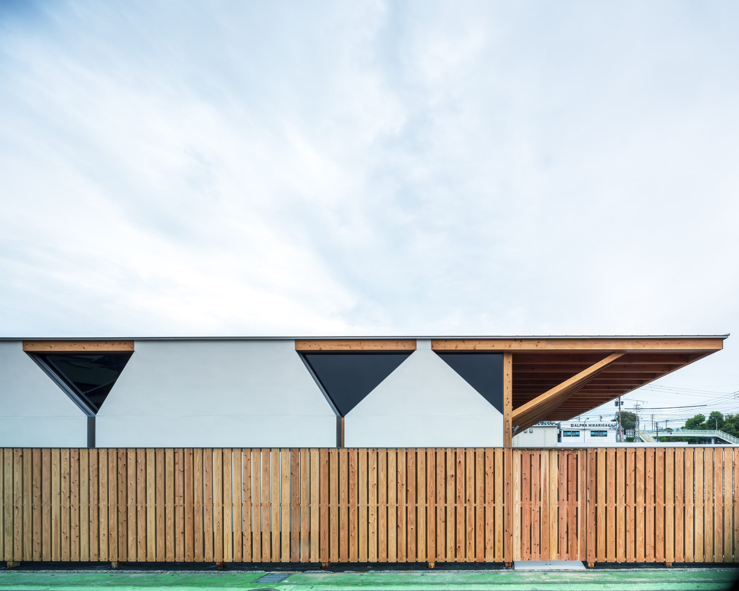 SAKURA PASSAGE FUNERAL HALL – XYZ structure 一級建築士事務所